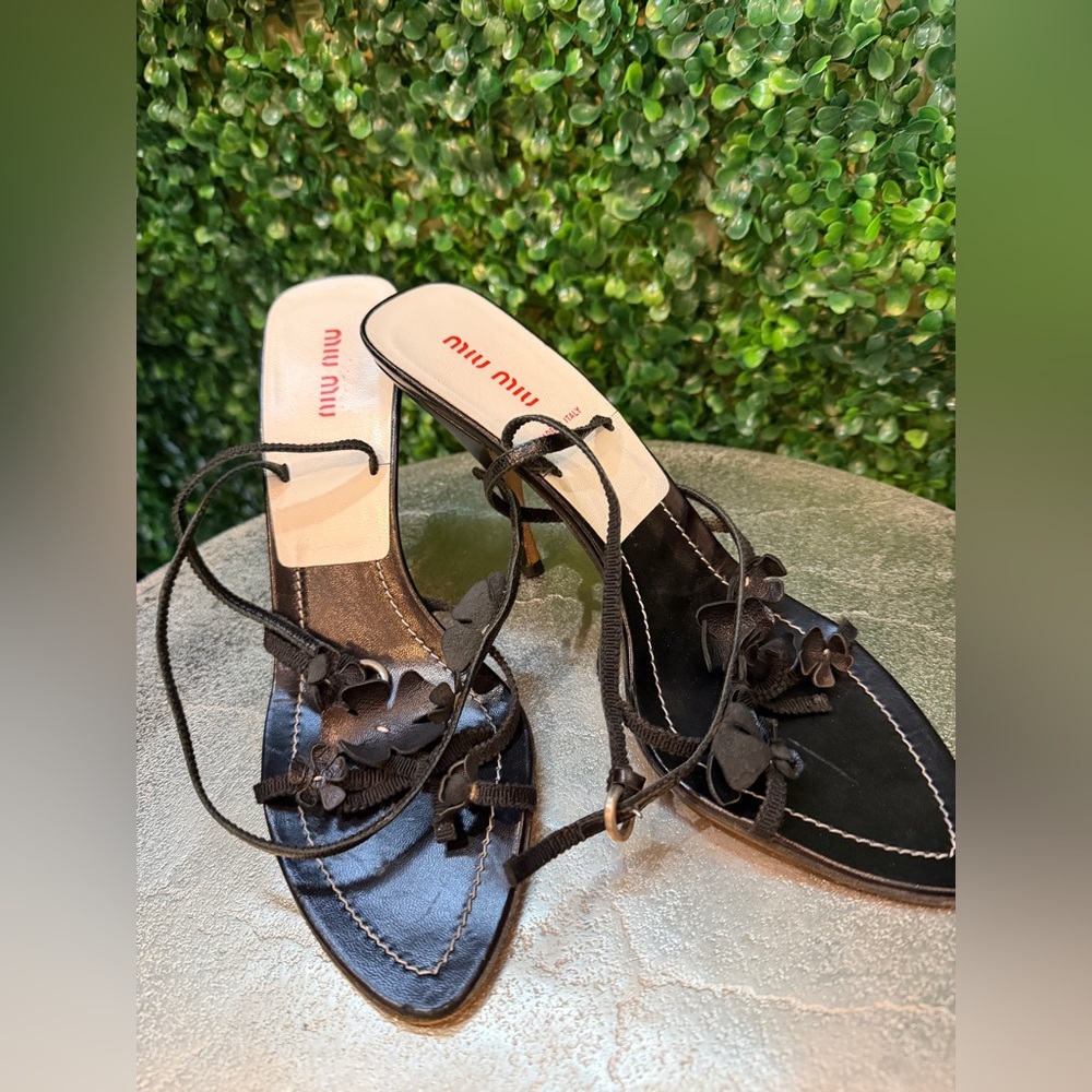 Vintage Miu Miu black leather floral heels
